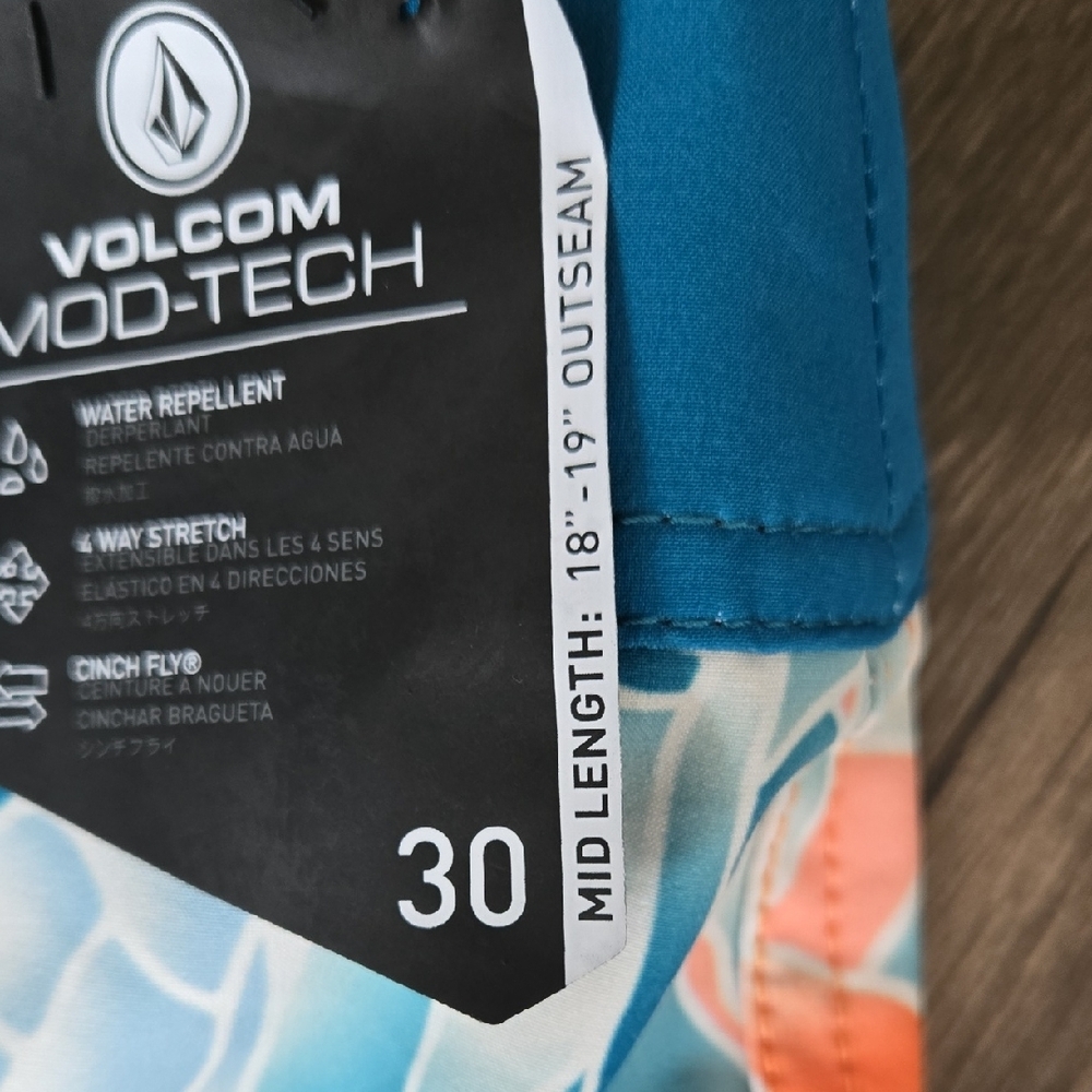 Volcom Mod Tech Size 30 4 way Stretch Coral Floral Swim Trunks NWT - Picture 5 of 6